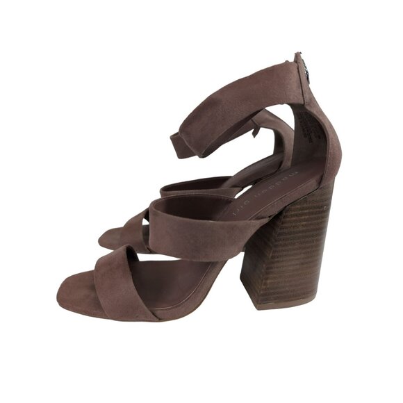 Madden Girl Chunky Heeled Sandal Womens 8 Brown Faux Suede Strappy Open Toe - Picture 1 of 10